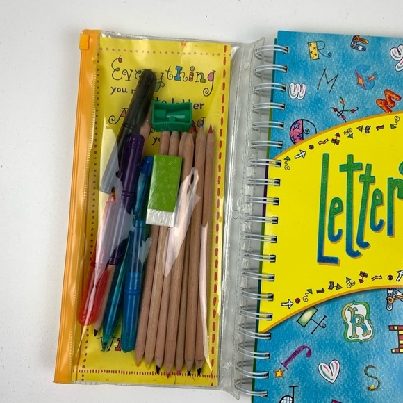 KLUTZ Activity Book  - Lettering in Quirky Styles - Picture 2 of 9